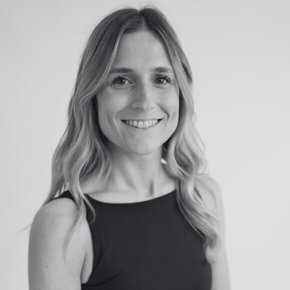 Meet your Posher, Kelly - Picture 1 of 1